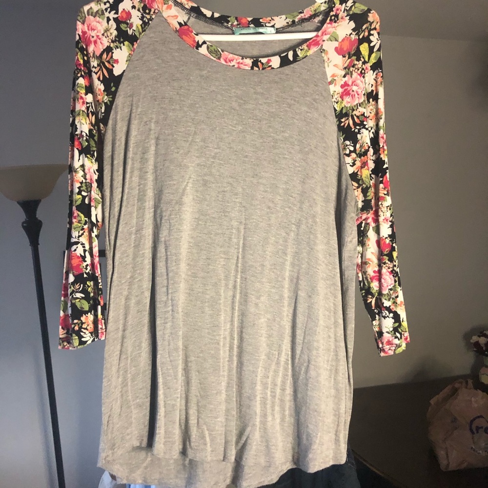 Floral Outline Top